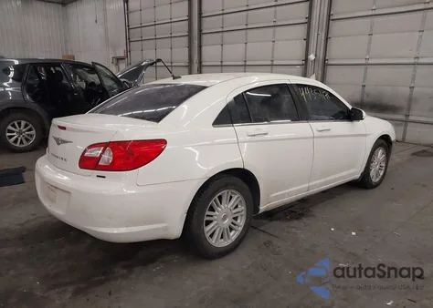 2008 Chrysler Sebring Touring z USA, uszkodzony, nr VIN 1C3LC56KX8N128596